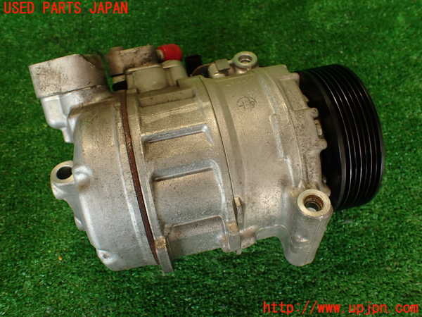 2UPJ-9230726025]BMW 135i クーペ(UC35)エアコンコンプレッサー 中古 (E82)_2