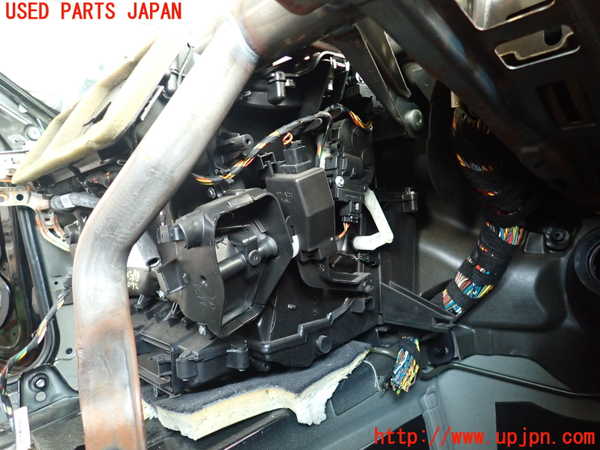 2UPJ-9230726081]BMW 135i クーペ(UC35)エバポレーター1 中古 (E82)_5