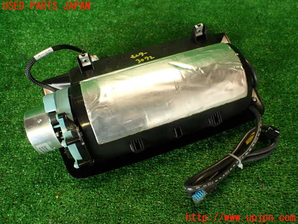 2UPJ-9230726629]BMW 135i クーペ(UC35)モニター 中古 (ジャンク部品) (E82)_3