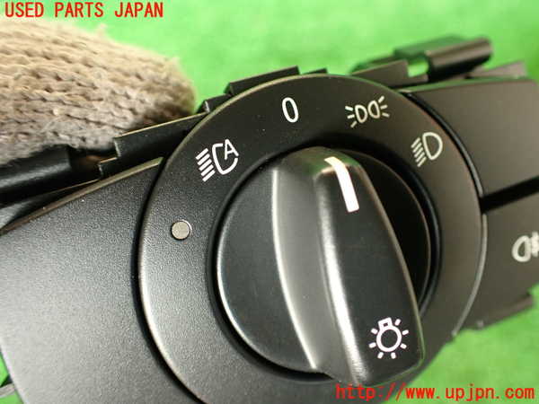 2UPJ-9230726285]BMW 135i クーペ(UC35)ライトスイッチ 中古 (E82)_2