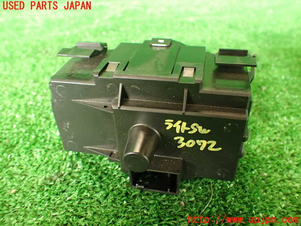 2UPJ-9230726285]BMW 135i クーペ(UC35)ライトスイッチ 中古 (E82)_3