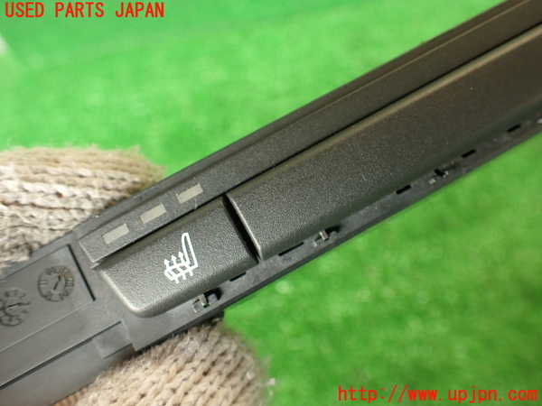 2UPJ-9230726307]BMW 135i クーペ(UC35)スイッチ2 (シート) 中古 (E82)_2