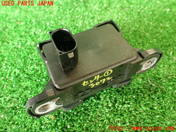 2UPJ-9230726381]BMW 135i クーペ(UC35)センサー1 中古 (E82)_2