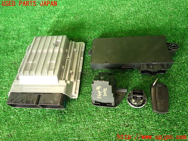2UPJ-9230726110]BMW 135i クーペ(UC35)エンジンコンピューター (ECU) 中古 (E82)_2
