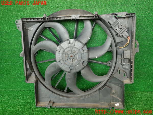 2UPJ-9230726836]BMW 135i クーペ(UC35)電動ファン1 中古 (E82)_4