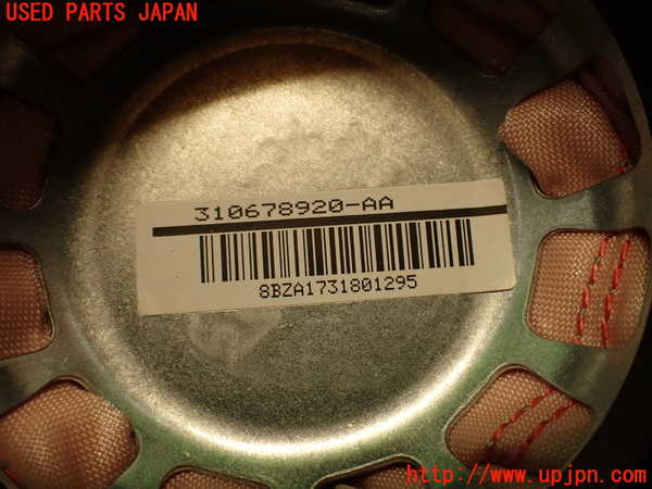 2UPJ-9230727865]BMW 135i クーペ(UC35)運転席側エアバッグカバー 中古 (E82)_5