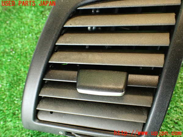 2UPJ-9230727528]BMW 135i クーペ(UC35)エアコン吹き出し口3 (左) 中古 (E82)_2