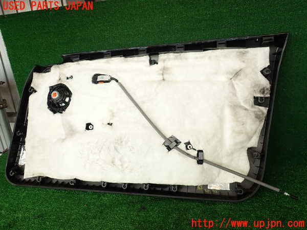 2UPJ-9230721264]BMW 135i クーペ(UC35)左前ドア内張り 中古 (ジャンク品) (E82)_5