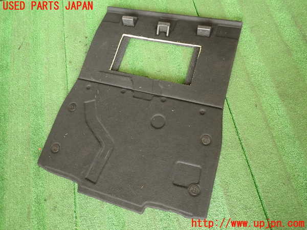 2UPJ-9230727771]BMW 135i クーペ(UC35)ラゲッジトレイ1 中古 (ジャンク品) (E82)_4