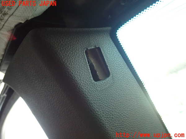 2UPJ-9230727675]BMW 135i クーペ(UC35)右リアピラートリム 中古 (E82)_4