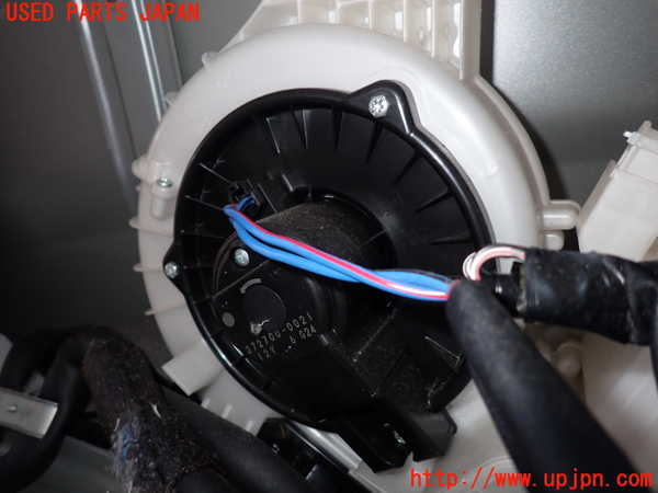1UPJ-9230736082]エスティマハイブリッド(AHR10W)エバポレーター2 中古_2