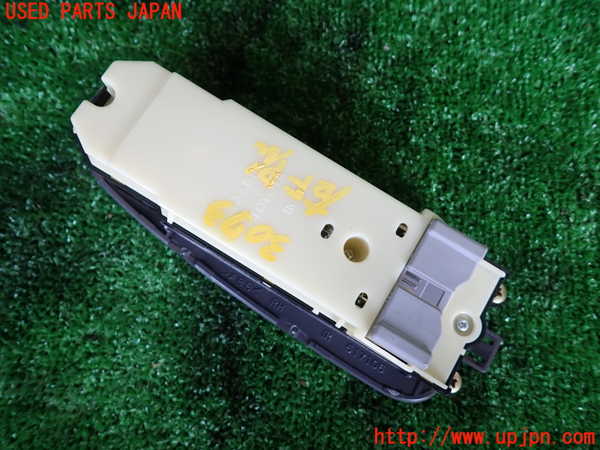 1UPJ-9230736240]エスティマハイブリッド(AHR10W)右前パワーウィンドウスイッチ 中古_2