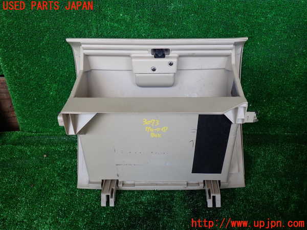 1UPJ-9230737516]エスティマハイブリッド(AHR10W)グローブボックス1 中古_4