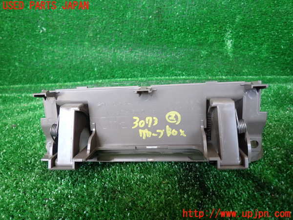 1UPJ-9230737517]エスティマハイブリッド(AHR10W)グローブボックス2 中古_3