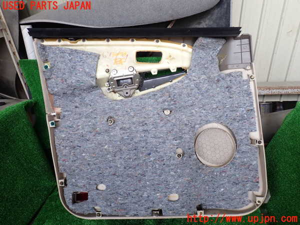 1UPJ-9230731234]エスティマハイブリッド(AHR10W)右前ドア内張り 中古_4