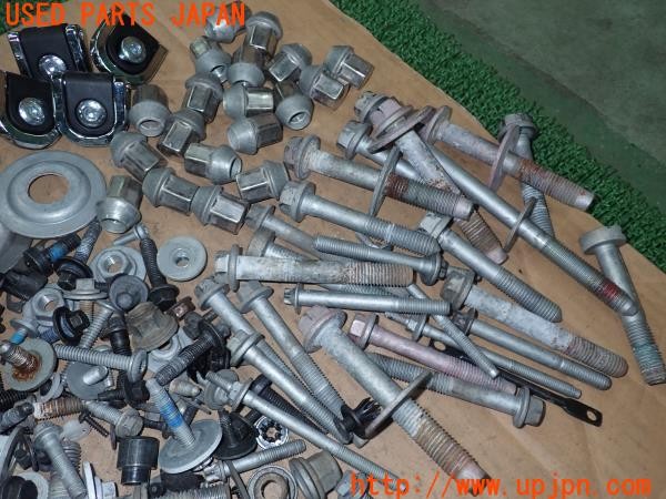 3UPJ=9230740720]ジャガー Eペイス 180PS(DF2NA代 X540)ネジ・ナット・ステー類 セット ジャンク_3