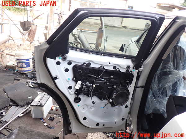 1UPJ-9230741320]ジャガー・Eペイス(DF2NA)左後ドア M352 中古_4