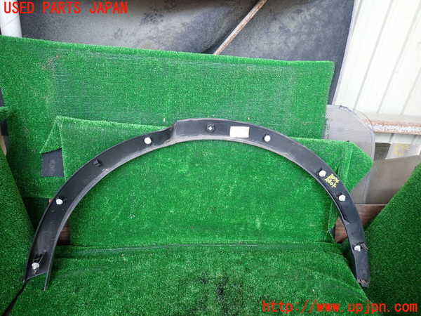 1UPJ-9230741444]ジャガー・Eペイス(DF2NA)右後オーバーフェンダー 中古_2