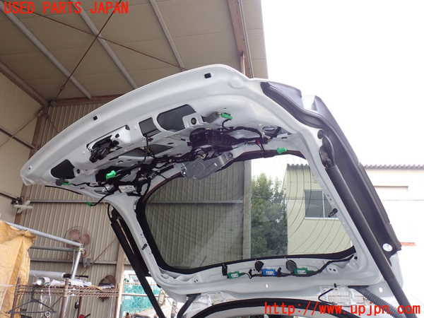 1UPJ-9230741566]ジャガー・Eペイス(DF2NA)バックドア リアゲート ハッチ M1232 中古_4
