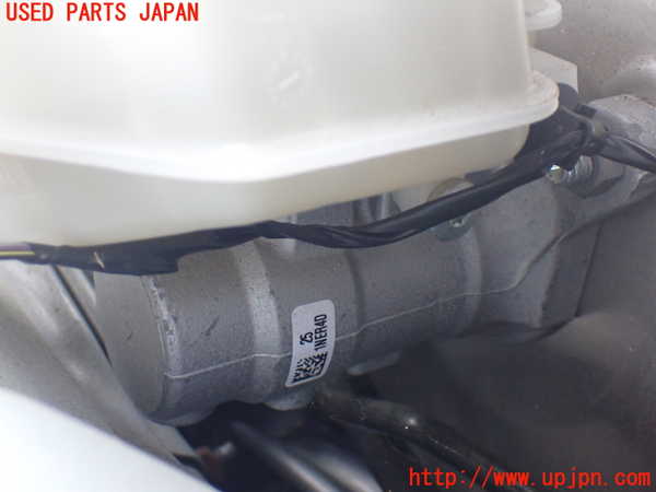 1UPJ-9230744050]ジャガー・Eペイス(DF2NA)ブレーキマスターシリンダー 中古_2