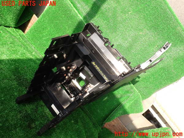 1UPJ-9230747549]ジャガー・Eペイス(DF2NA)コンソール 中古_4