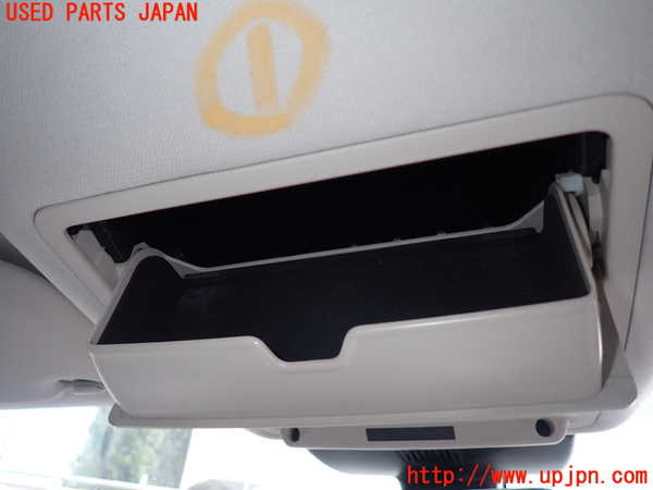 1UPJ-9230746411]ジャガー・Eペイス(DF2NA)ルームランプ1 (１列目) 中古_2