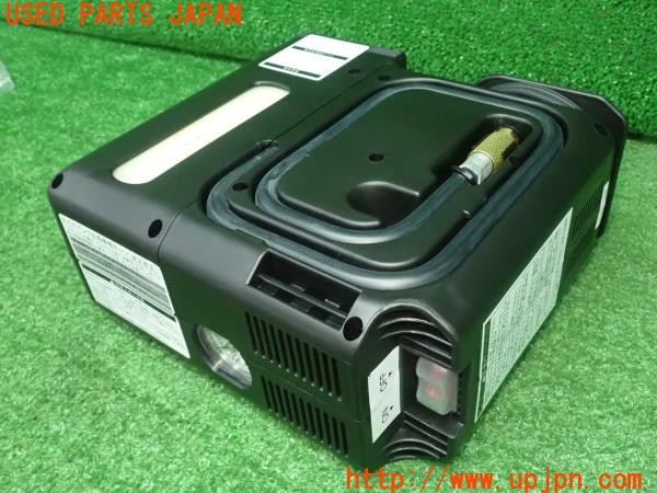 3UPJ=9230750625]レクサス CT200h(ZWA10)純正 パンク修理キット エアコンプレッサー 中古_3