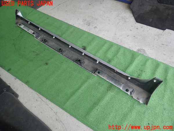1UPJ-9230751390]レクサス・CT200h(ZWA10)右サイドステップ 中古_4
