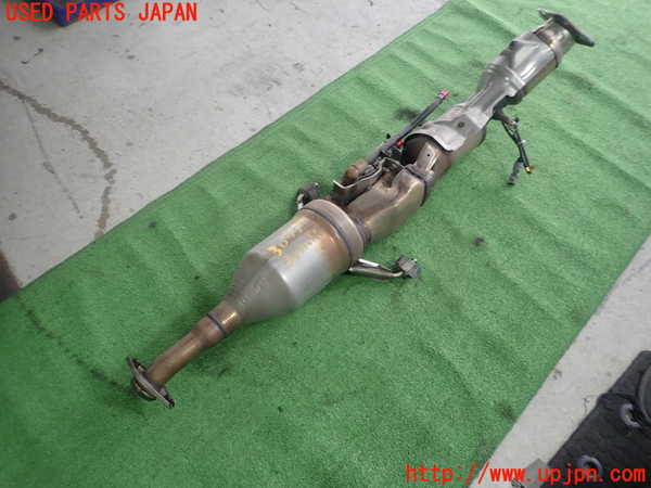 1UPJ-9230752661]レクサス・CT200h(ZWA10)触媒1 中古_2