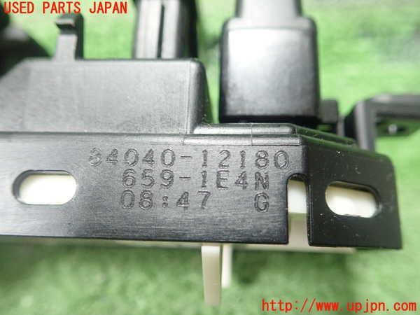 1UPJ-9230756240]レクサス・CT200h(ZWA10)右前パワーウィンドウスイッチ 中古_3
