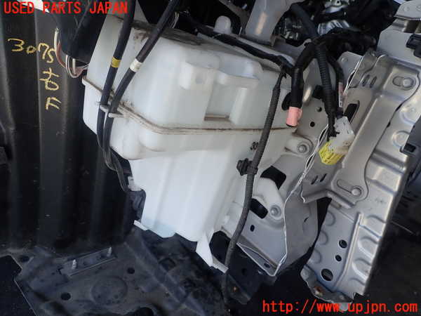 1UPJ-9230756791]レクサス・CT200h(ZWA10)ウォッシャータンク1 中古_2