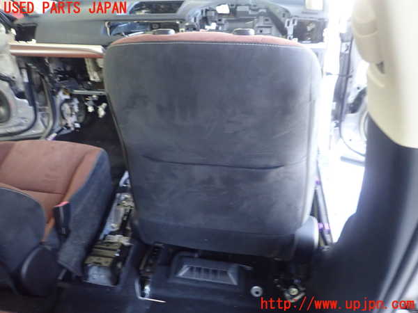 1UPJ-9230757035]レクサス・CT200h(ZWA10)運転席シート 中古_2