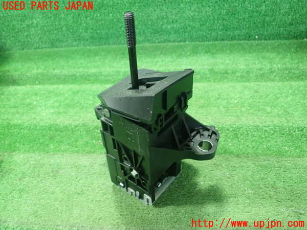 1UPJ-9230757555]レクサス・CT200h(ZWA10)ATシフトレバー 中古_2