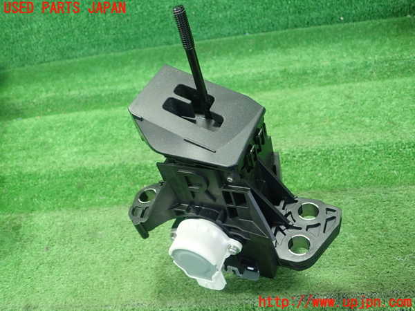 1UPJ-9230757555]レクサス・CT200h(ZWA10)ATシフトレバー 中古_3