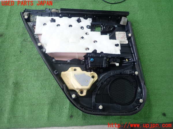 1UPJ-9230751294]レクサス・CT200h(ZWA10)右後ドア内張り 中古_3