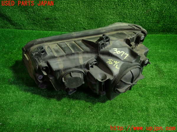 1UPJ-9230771130]クライスラー・300(LX36)右ヘッドライト HID 中古_3