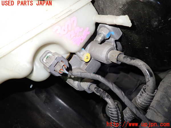 1UPJ-9230774050]クライスラー・300(LX36)ブレーキマスターシリンダー 中古_2