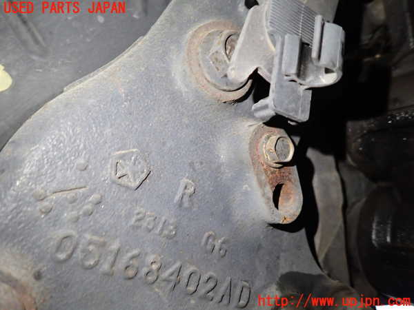 1UPJ-9230774290]クライスラー・300(LX36)右フロントナックルハブ 中古_3