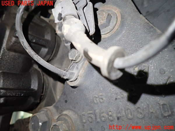 1UPJ-9230774295]クライスラー・300(LX36)左フロントナックルハブ 中古_2