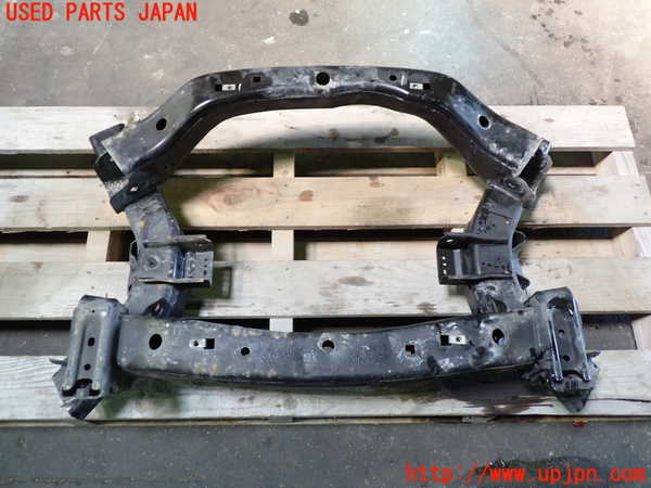 1UPJ-9230775285]クライスラー・300(LX36)フロントメンバー 中古_2