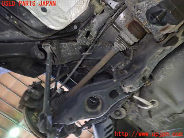 1UPJ-9230775295]クライスラー・300(LX36)リアメンバー 中古_2