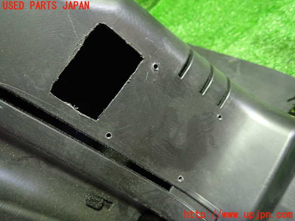 1UPJ-9230777516]クライスラー・300(LX36)グローブボックス1 中古_4