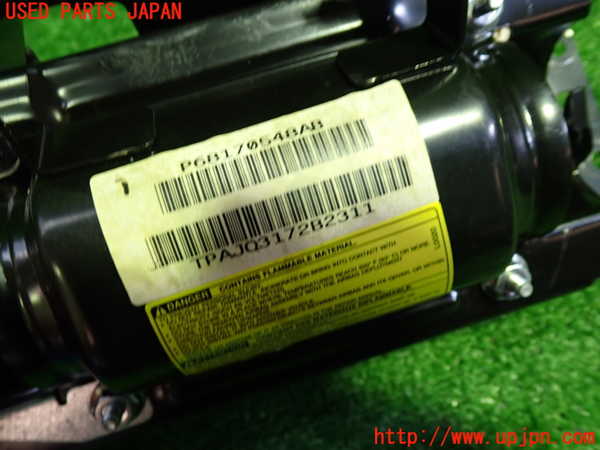 1UPJ-9230777870]クライスラー・300(LX36)助手席側エアバッグカバー 中古_2
