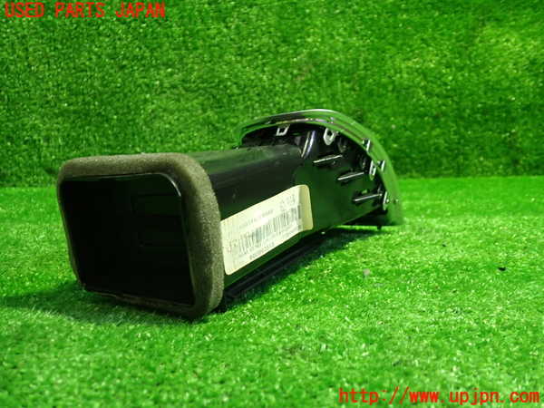 1UPJ-9230777527]クライスラー・300(LX36)エアコン吹き出し口2 中古_2