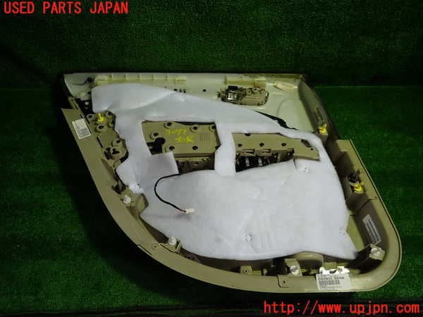 1UPJ-9230771294]クライスラー・300(LX36)右後ドア内張り 中古_3