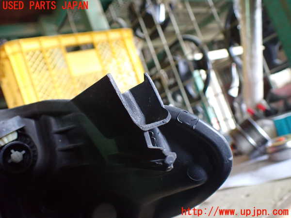 1UPJ-9230781130]ジャガー・XJ(J12LA)右ヘッドライト HID 中古_4