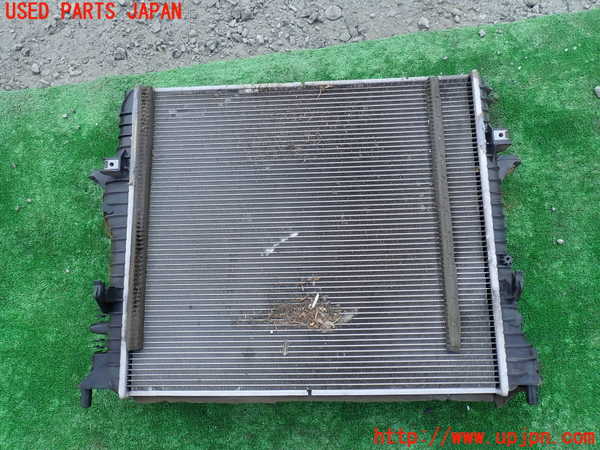 1UPJ-9230782321]ジャガー・XJ(J12LA)ラジエーター1 中古_2
