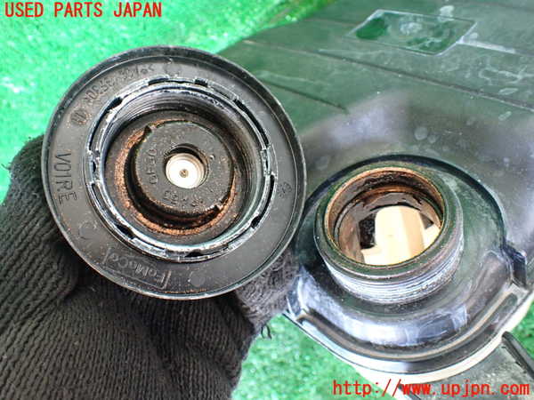 1UPJ-9230782410]ジャガー・XJ(J12LA)ラジエータータンク 中古_3