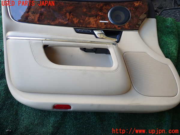1UPJ-9230781264]ジャガー・XJ(J12LA)左前ドア内張り 中古_3