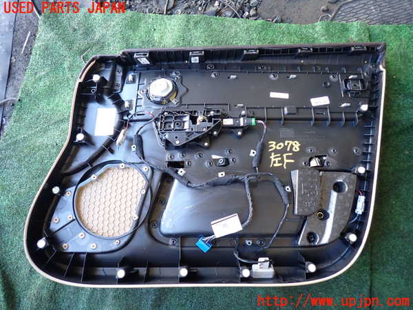 1UPJ-9230781264]ジャガー・XJ(J12LA)左前ドア内張り 中古_4